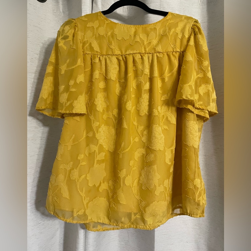 Flowy top